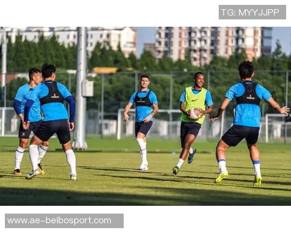 斯卢茨基谈比赛双方实力接近外援内援进球都令我欣喜