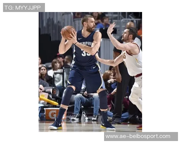 虎头蛇尾表现令人失望三节狂砍33分末节哑火仅得0分