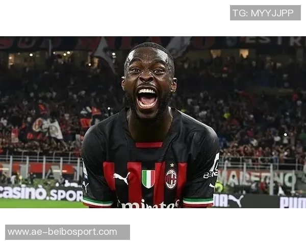 米兰队员莱奥托莫里单独训练普利西奇拉比奥特积极康复中